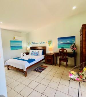 Rooms & Suites 8
